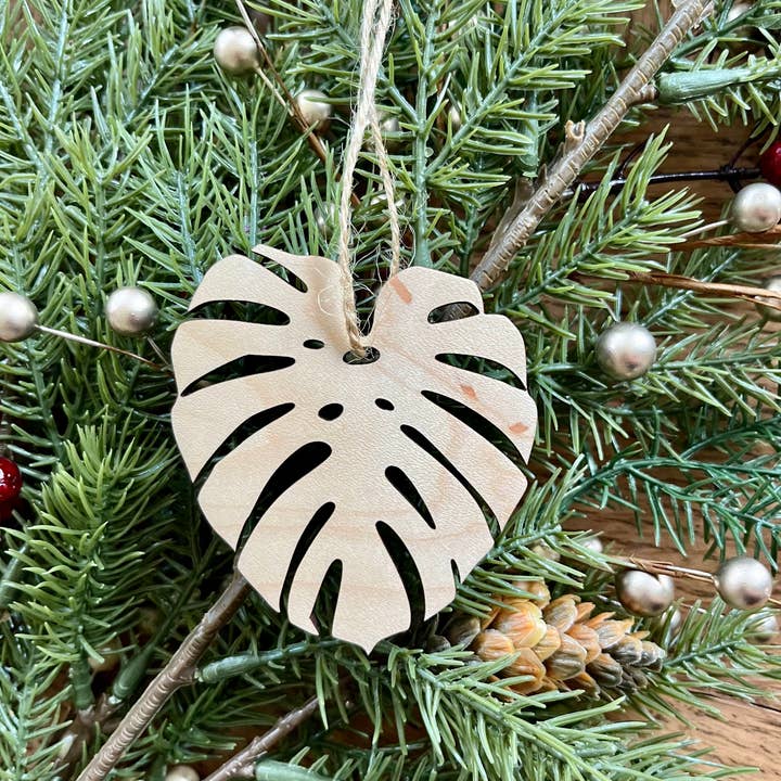 Rustic Raleigh - Wholesale Ornament - Monstera leaf houseplant lover Wooden Christmas Ornament1
