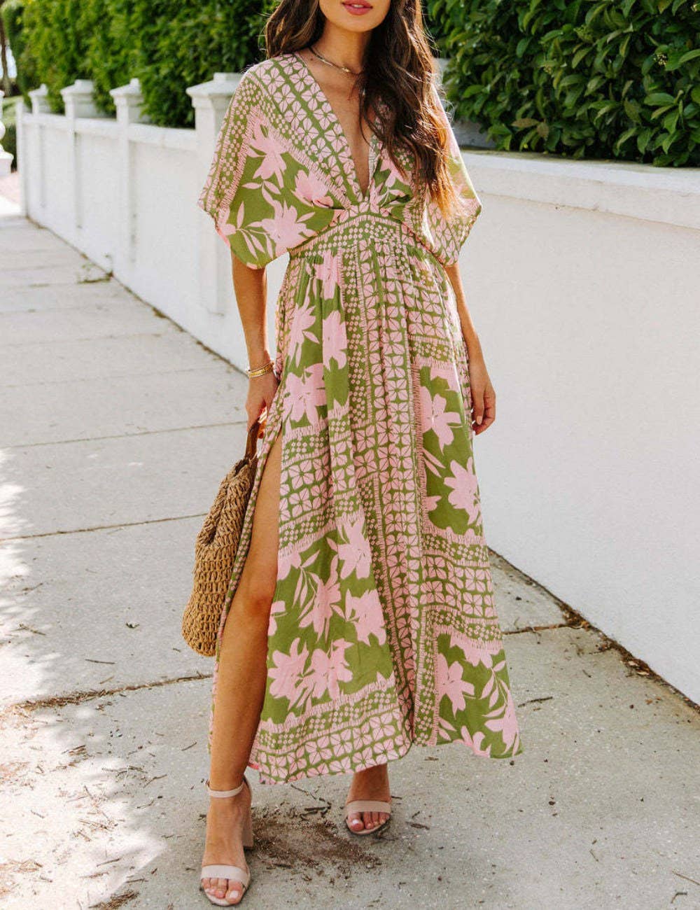 Verde Abito a Fiori con Spacco Laterale e Scollo a V DP25B516 in vendita all'ingrosso su Faire5