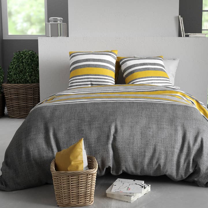 Parure Housse De Couette 3pcs 240x260cm 100% Coton Emali pour la vente par Atelier Du Coton