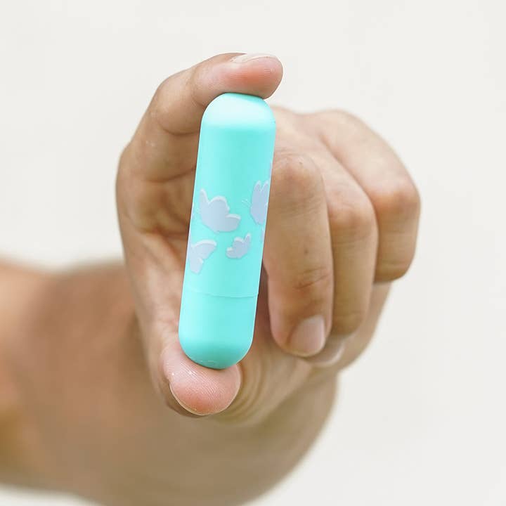 Julia Mini Bullet Rechargeable Imprimé Papillon Bleu sarcelle pour la vente par Maia Toys