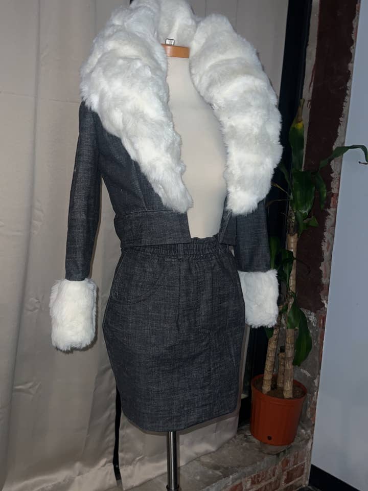 Set due pezzi Furry per la vendita all'ingrosso da parte di GK CO