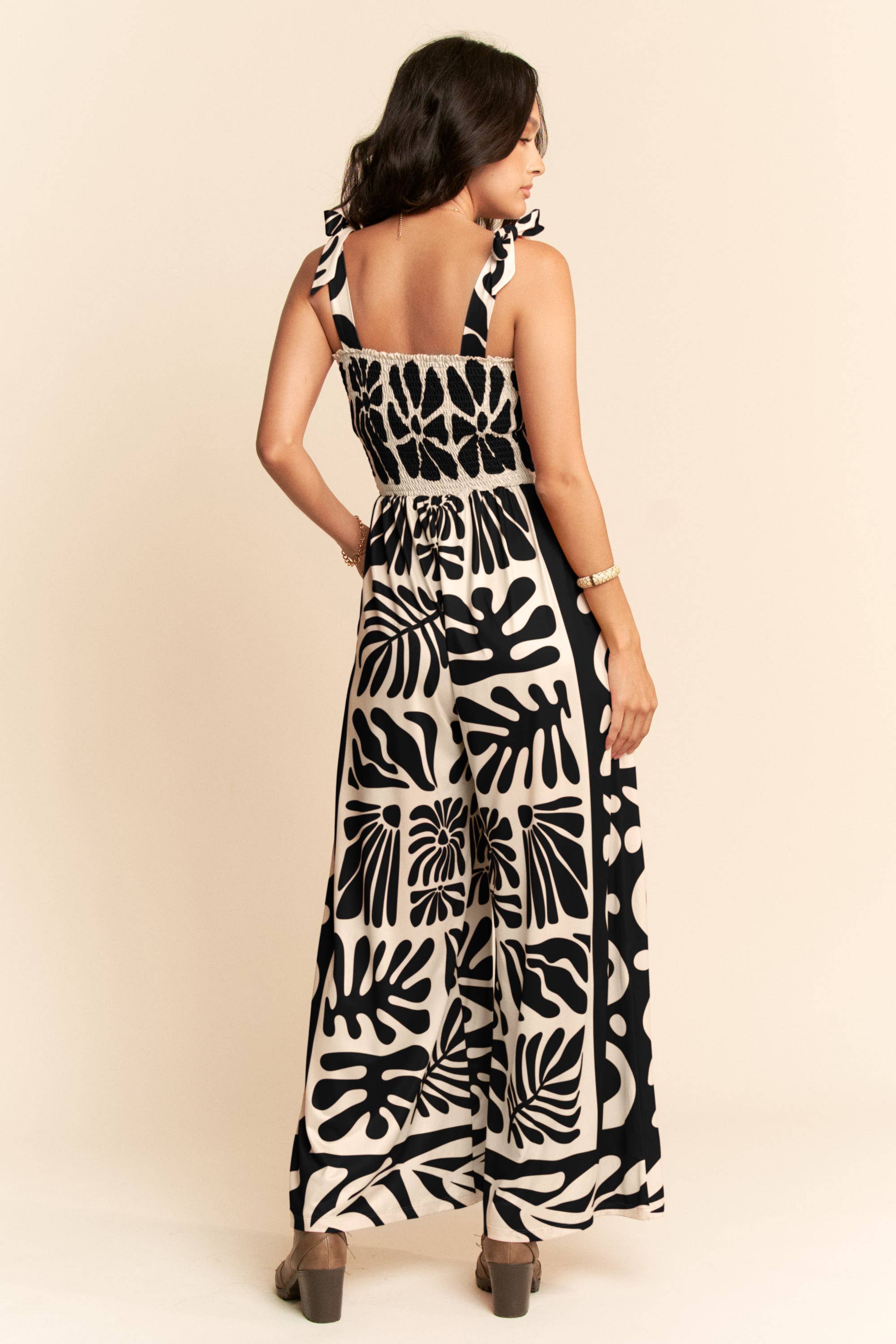 Davi & Dani – wholesale Jumpsuit – Women's – RETRO GEO FLORAL POSITION PRINTED KNIT JUMPSUIT4