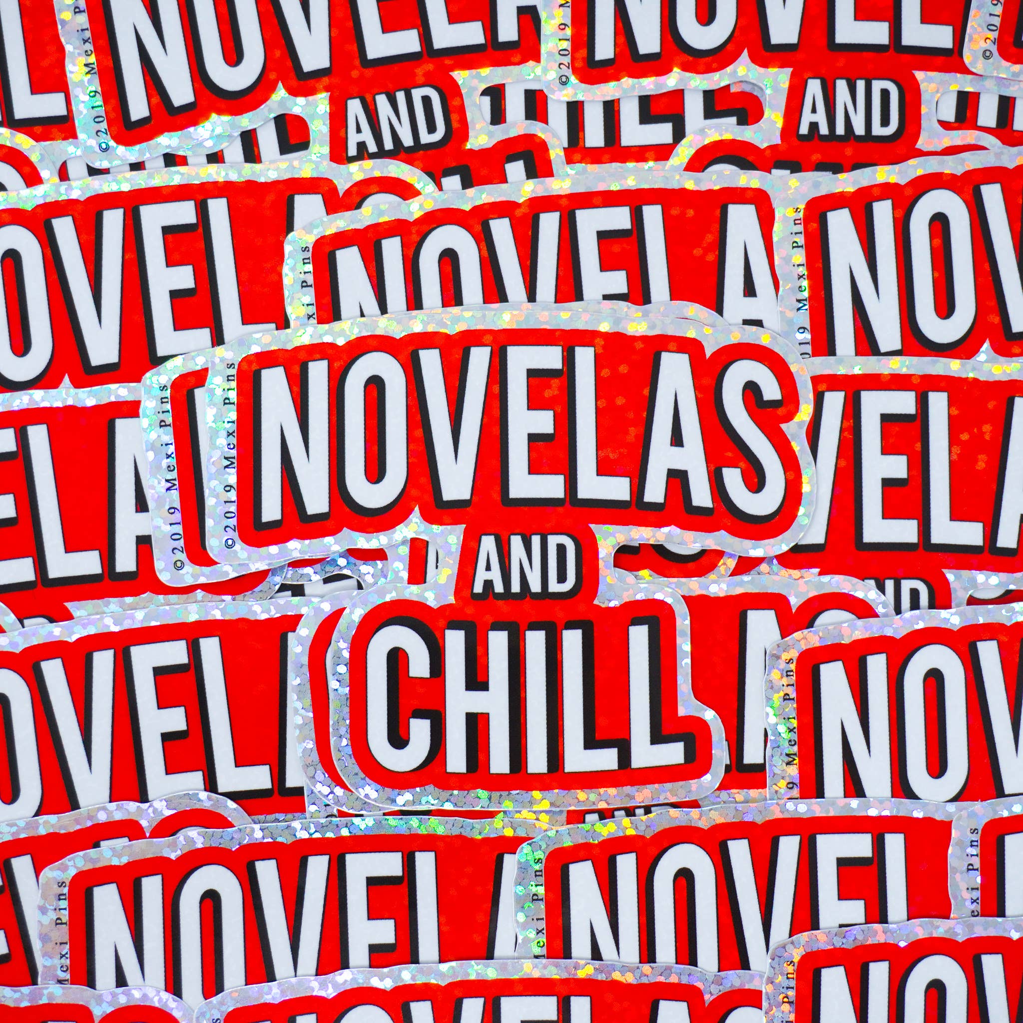 PARTIMEWORKS - Vendita all'ingrosso Adesivo - Adesivo Novelas and Chill 7,6 cm8