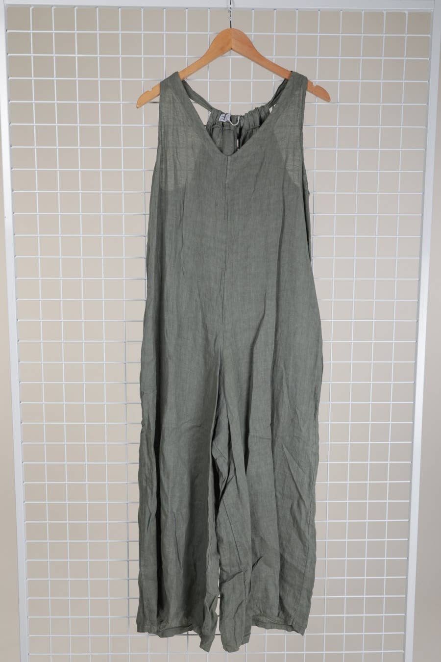 la maison des fibres naturelles – wholesale Jumpsuit – Women's – Sleeveless jumpsuit in 100% linen 6201437