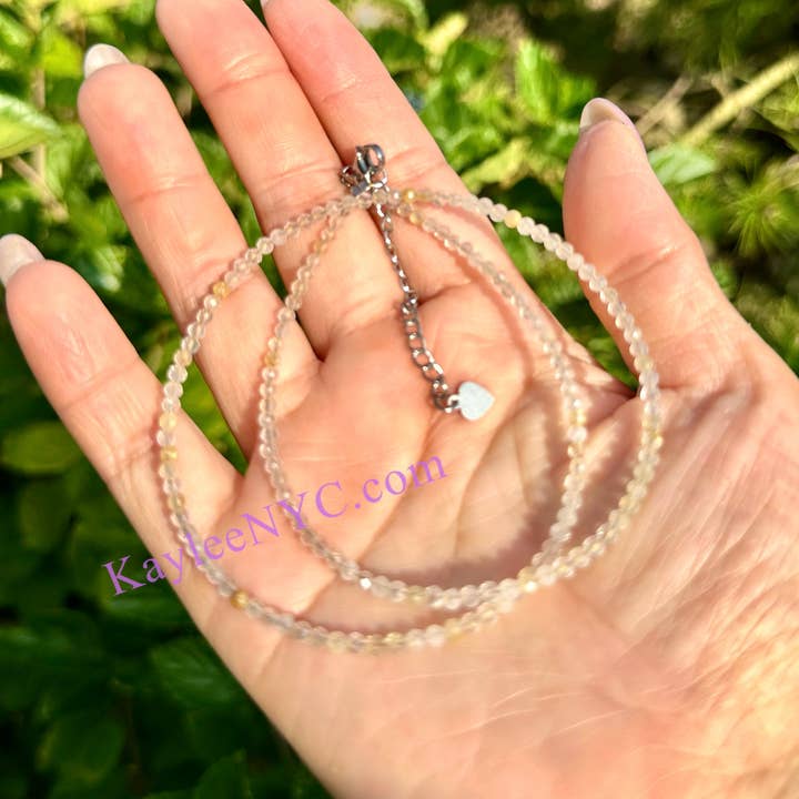 KayleeNYC - Vendita all'ingrosso Collane di perline/perle - Collane di Quarzo Rutilato Oro Naturale da 2mm Cristallo3