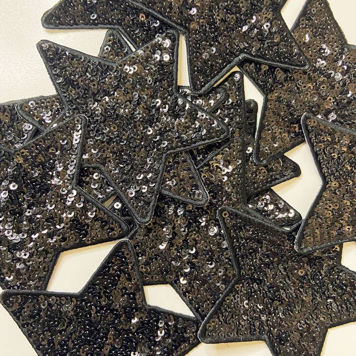 TEELUX – wholesale Lapp – 4" svart stjärna - paljettbroderad hattlapp1