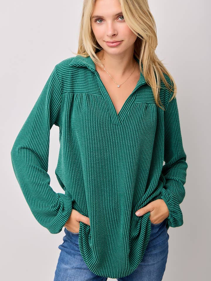 HAUT À MANCHES LONGUES CÔTELÉ AVEC COL EN V CLASSIQUE POUR FEMMES pour la vente par Celeste Clothing