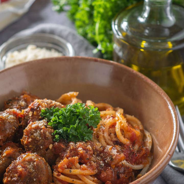 Nicola's Marketplace - Wholesale Pasta - Bucatini3