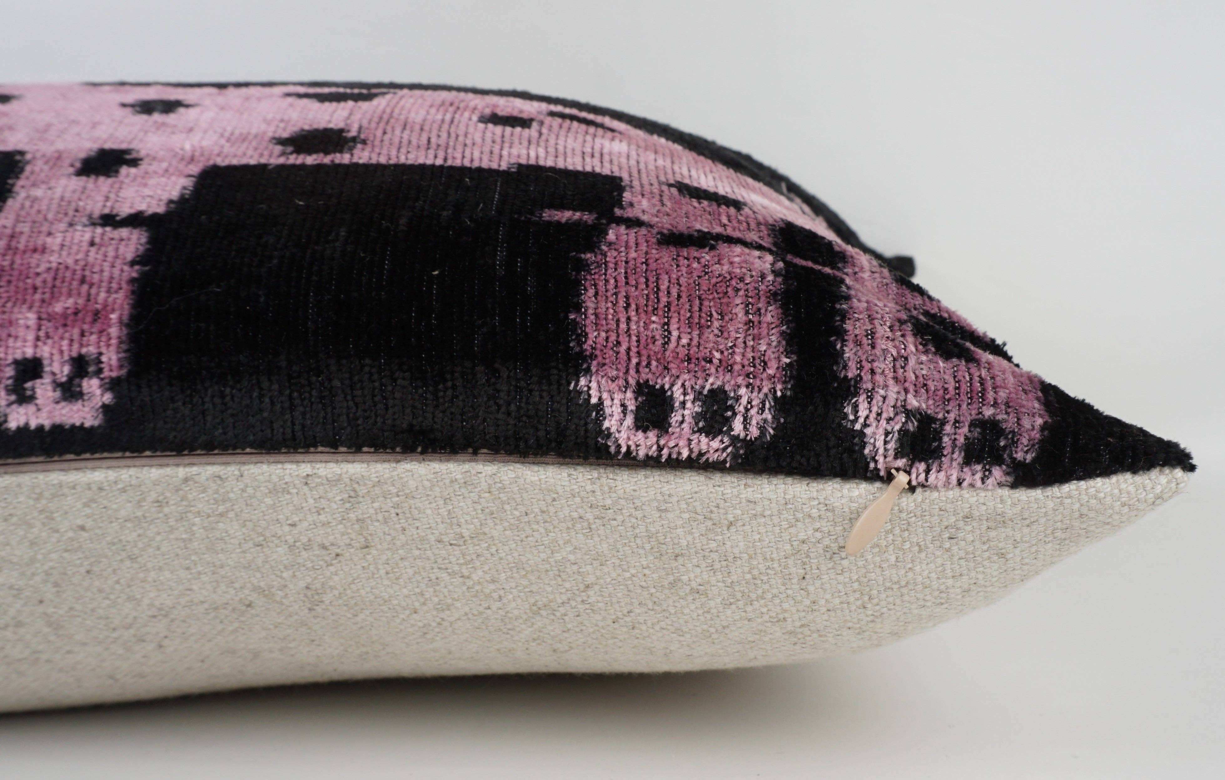 MD Home - Vendita all'ingrosso Fodera cuscino decorativo - LAWRENCE & PABLO - FEDERA IN SETA/VELLUTO IKAT3