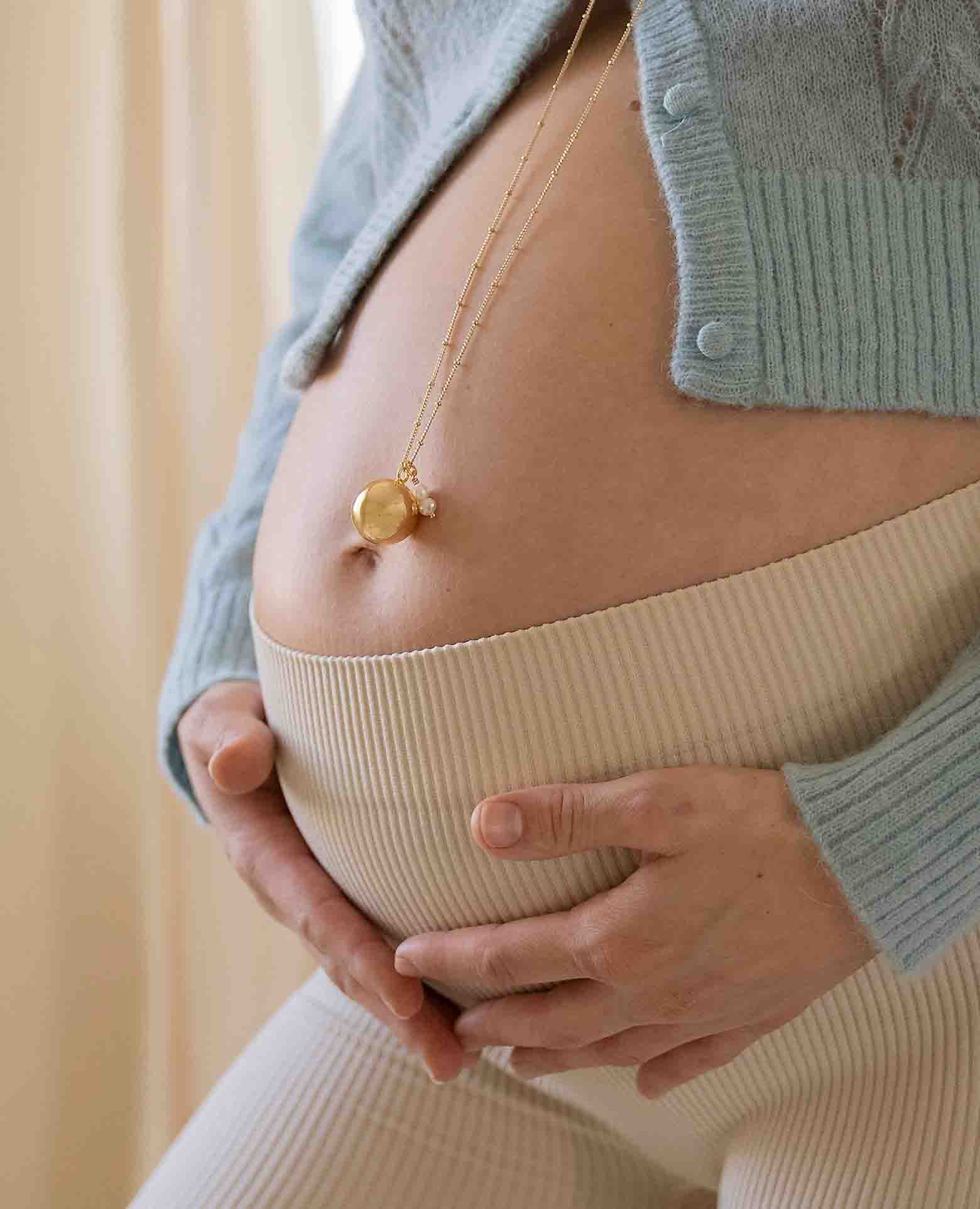 Atelier Aismée - Wholesale Pendant/Charm Necklace - Nina gold pregnancy ball1