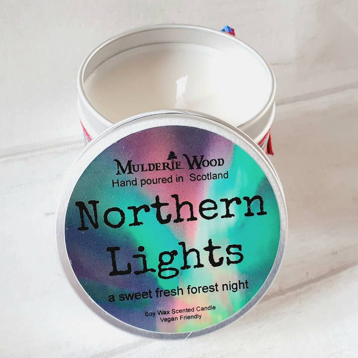 Mulderie Wood – wholesale Travel candles – Northern Lights (Aurora) Fresh Pine Scottish Gift Candle4