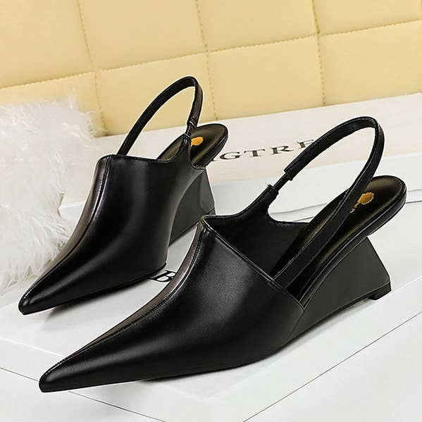 Escarpins à bout pointu et jointure fendue pour la vente par Mirazshoes WholeSale