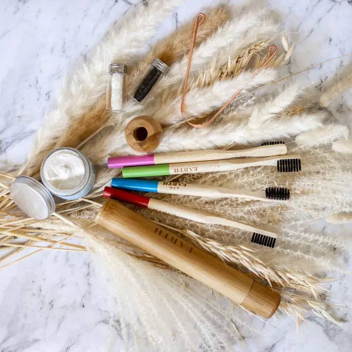 Us and The Earth - Wholesale Oral Care Set - Eco Smiles Box - Chemical Free Tooth Care3