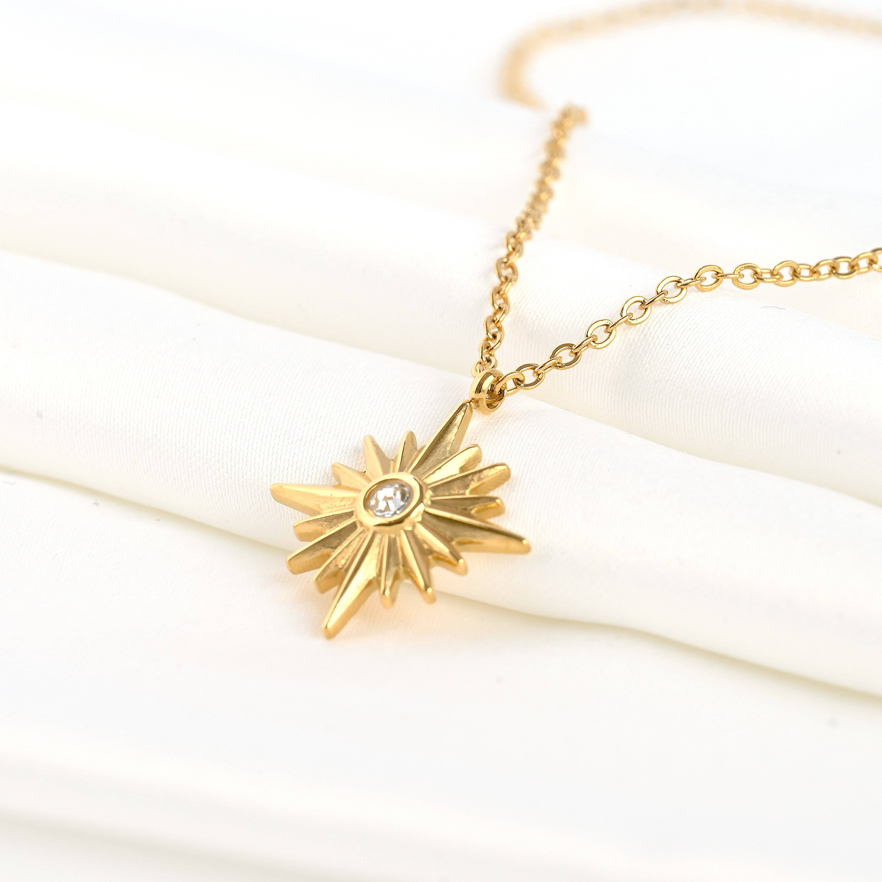 Blueyejewelry - Vente Colliers à pendentif - Collier pendentif étoile polaire en or 18 carats - Étanche5