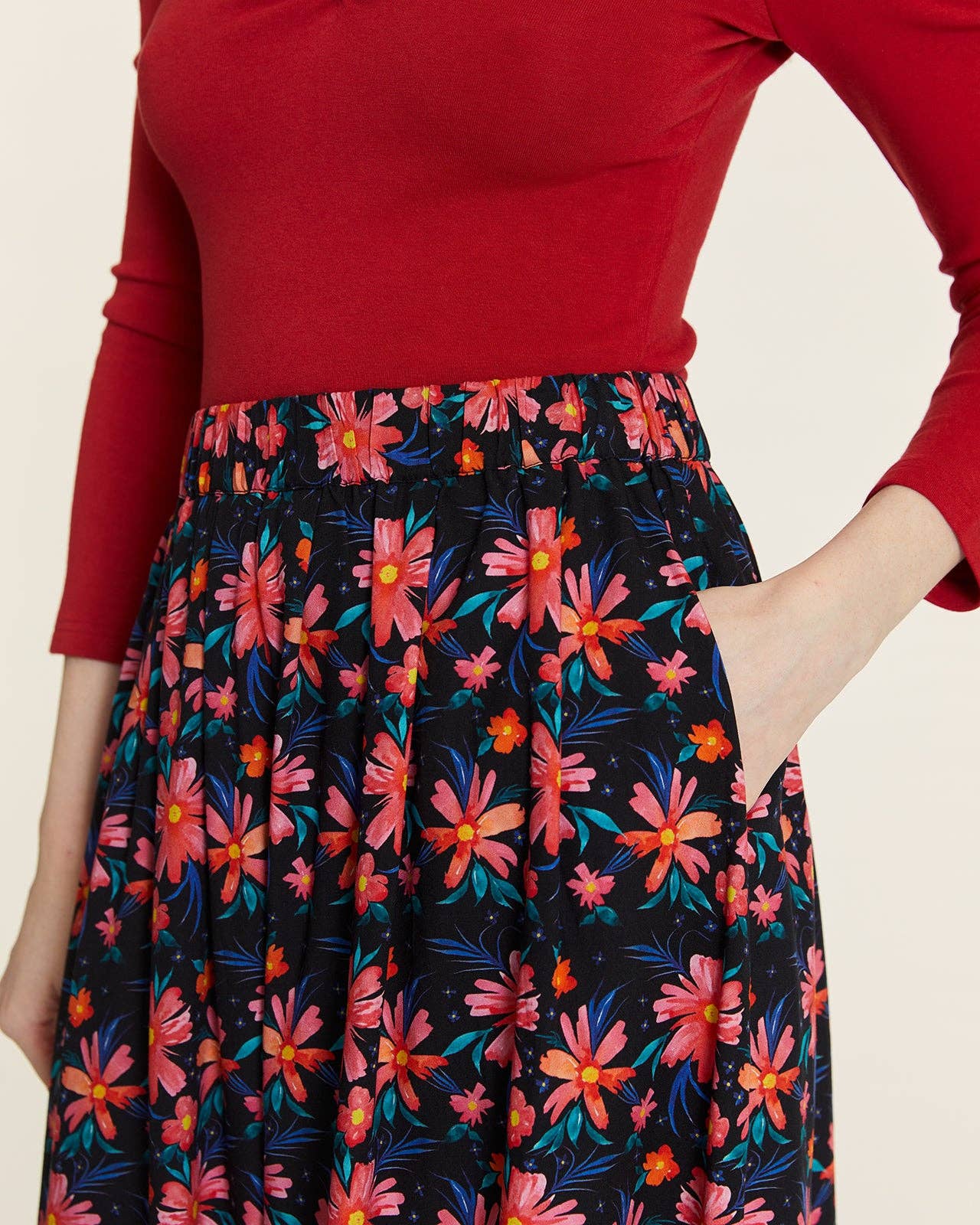 Pepaloves - Wholesale Skirt - Women's - FALDA FLORAL RIZADA2