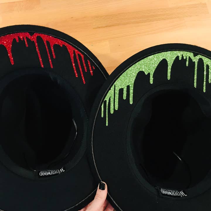 Witchwood Bags – Engroshandel Bucket hat - Dame – Vegansk filthat - dryppende blod