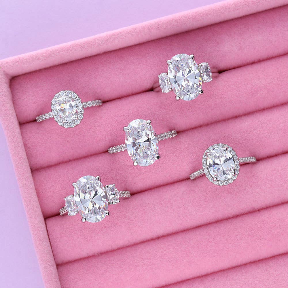 BERRICLE - Vendita all'ingrosso Anelli di fidanzamento - Anello di fidanzamento con zirconi cubici taglio ovale a 3 pietre in argento sterling BERRICLE11