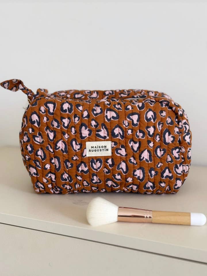 Leo Camel necessär för wholesale av Maison Augustin