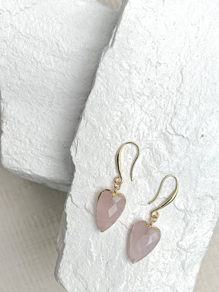 Rosenquarz Herz vergoldete Ohrringe für den Großhandel von Roc Jewellery