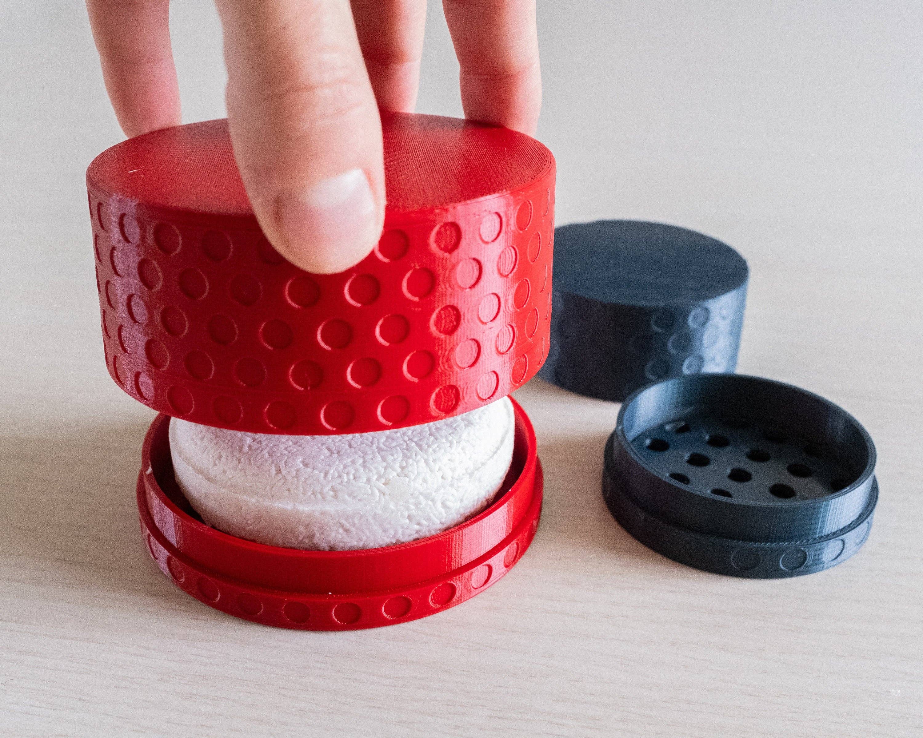 Printed Foundry – Großhandel Badeseifenschale – Reisetauglicher runder Shampoo-Riegelhalter mit Deckel, Seifenspender2