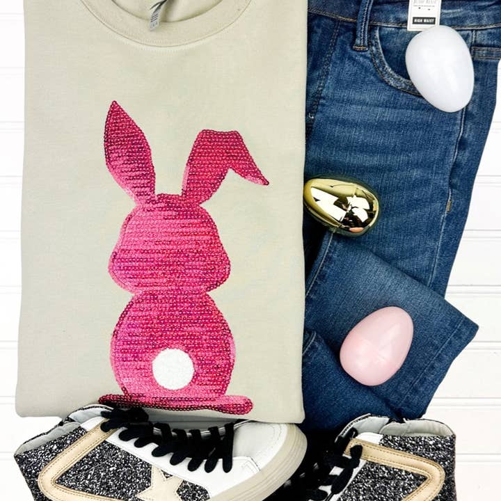 Sweatshirt doré à sequins Berry Bunny pour la vente par Nikkilynn Wholesale