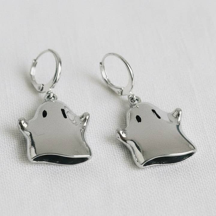 Boucles d'oreilles pendantes fantômes ludiques pour la vente par Ellemadera