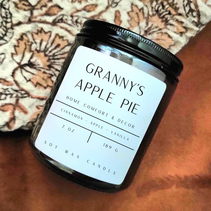 Bougie de soja en verre ambré à la cannelle et à la pomme ~ 7 oz pour la vente par Home Comfort and Decor LLC
