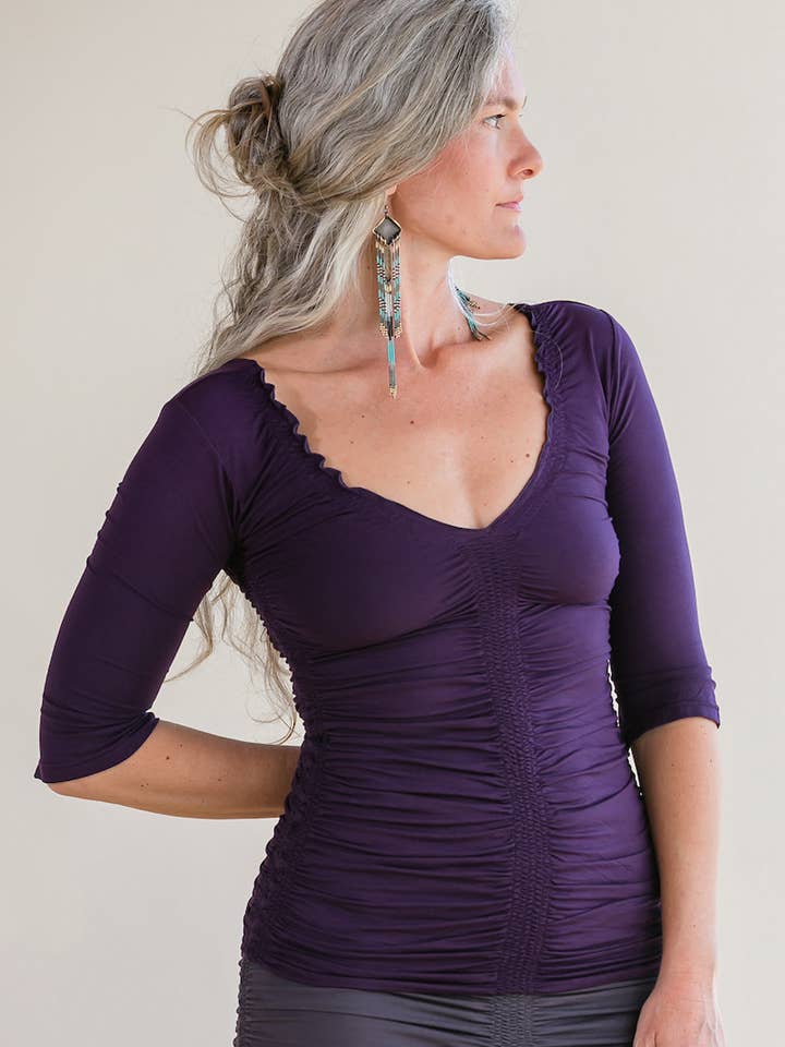 Hati top met halve mouwen voor wholesale door Leom Designs