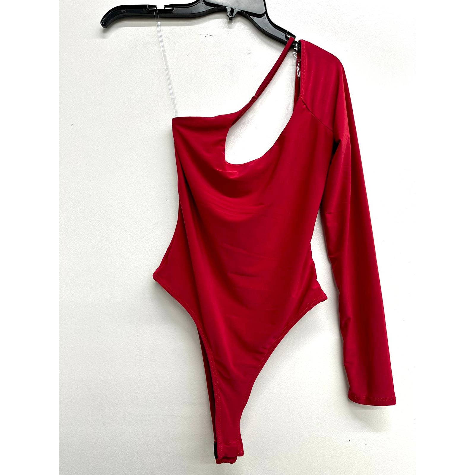 Uptown Apparel - Vente Body – femme - Body doublé à une épaule J71343