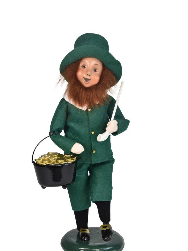 Byers' Choice Ltd. Leprachaun w/ Gold 2253 (New 2026) for wholesale by Byers Choice