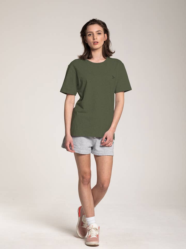 ORILABO T-shirt met korte mouwen met klein logo voor dames - Olive voor wholesale door ORILABO Project