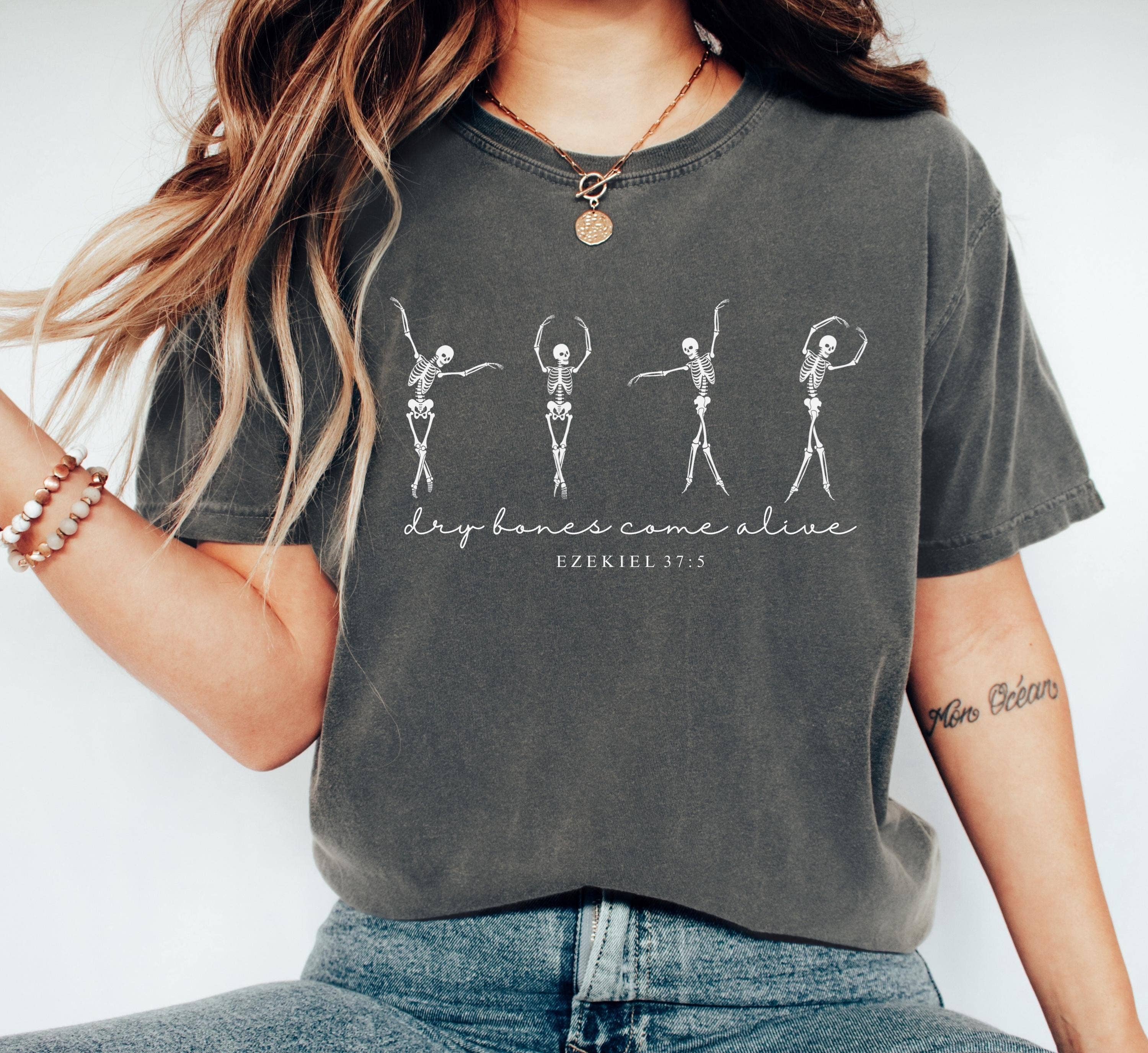 TheKingShirt - Wholesale Graphic Sweatshirt - Women's - Dancing Skeleton Dry Bones Come Alive Christian Halloween1