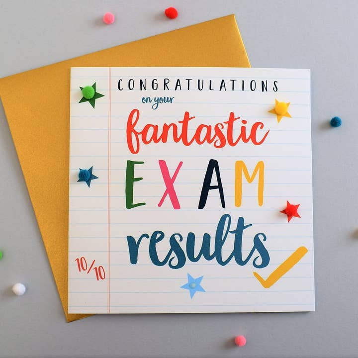 Carte de félicitations pour l'examen, étoile, résultats fantastiques, ornée de pompons pour la vente par Claire Giles Ltd
