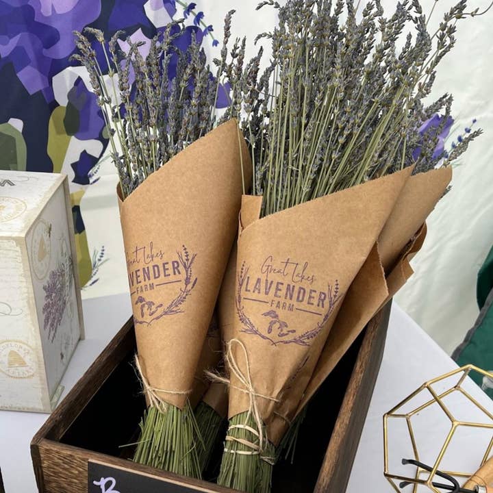 Great Lakes Lavender Farm - Wholesale Dried/Pressed Flowers - Great Lakes Lavender Farm Dried Lavender Bundle1