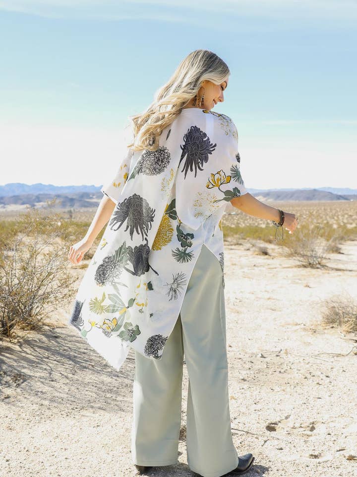 Leto Accessories – Engroshandel Kimono - Dame – Bedst sælgende kimono med blomstermotiv til sommerfestivaler 🌼1