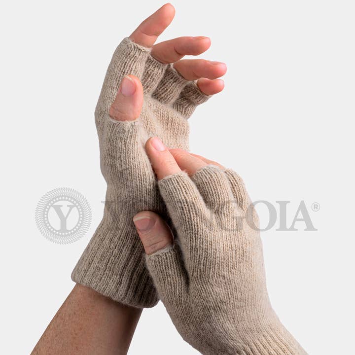YOUNGOIA SRL - Wholesale Gloves - Women's - CASHMERE BLEND FINGERLESS GLOVE - MADE IN ITALY1