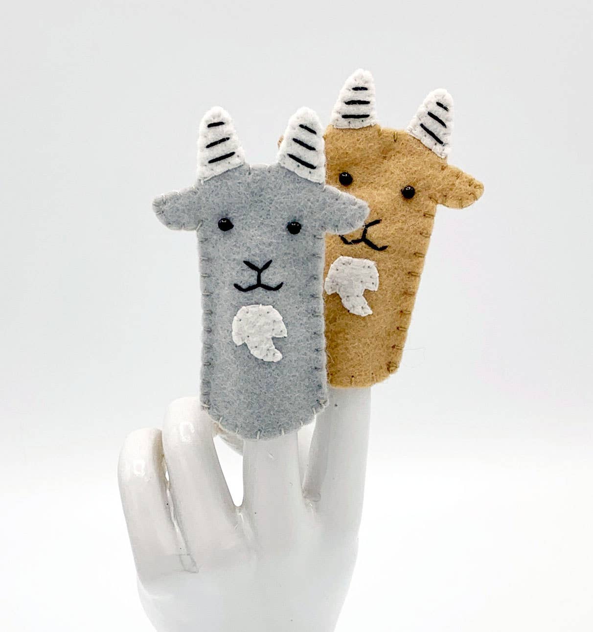 Lumpy Buttons - Wholesale Finger Puppet - Kids & Baby - Goat Felt Finger Puppet