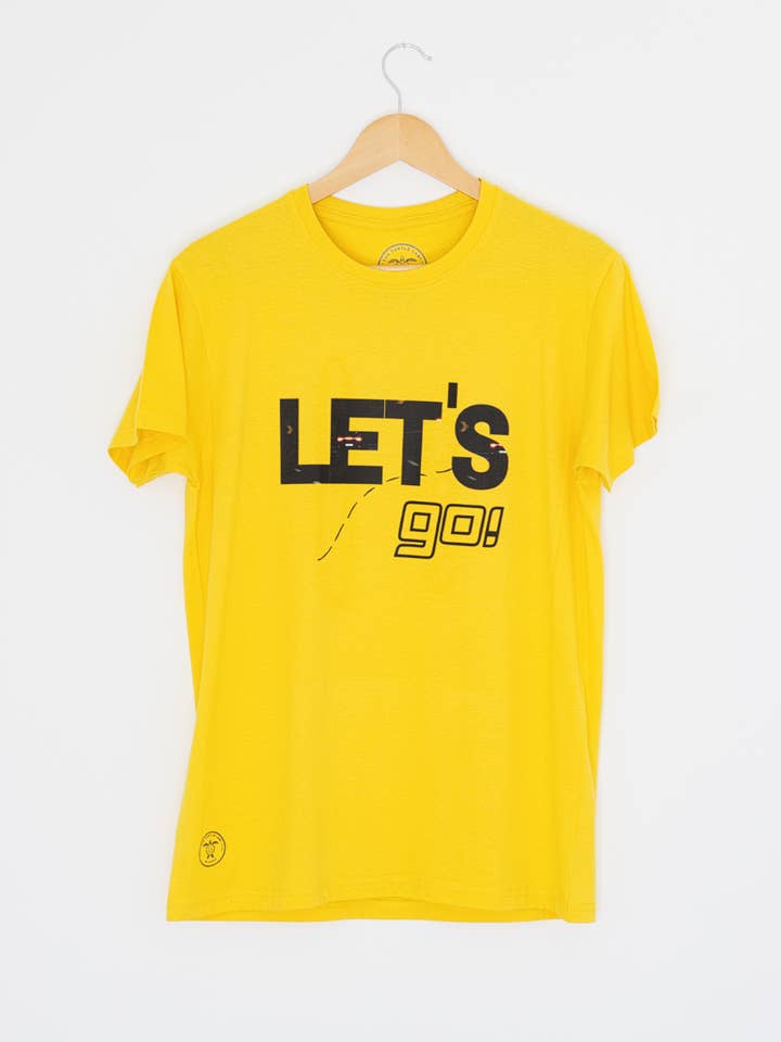 T-shirt unissexo "Let's Go" - Amarelo por atacado de The Turtle Lab Shop