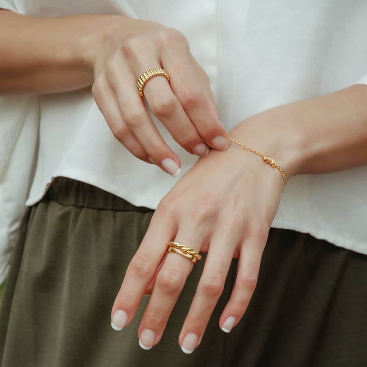 Matthew Calvin – wholesale Band/Stackad Ring – Flätad Ring - Guld