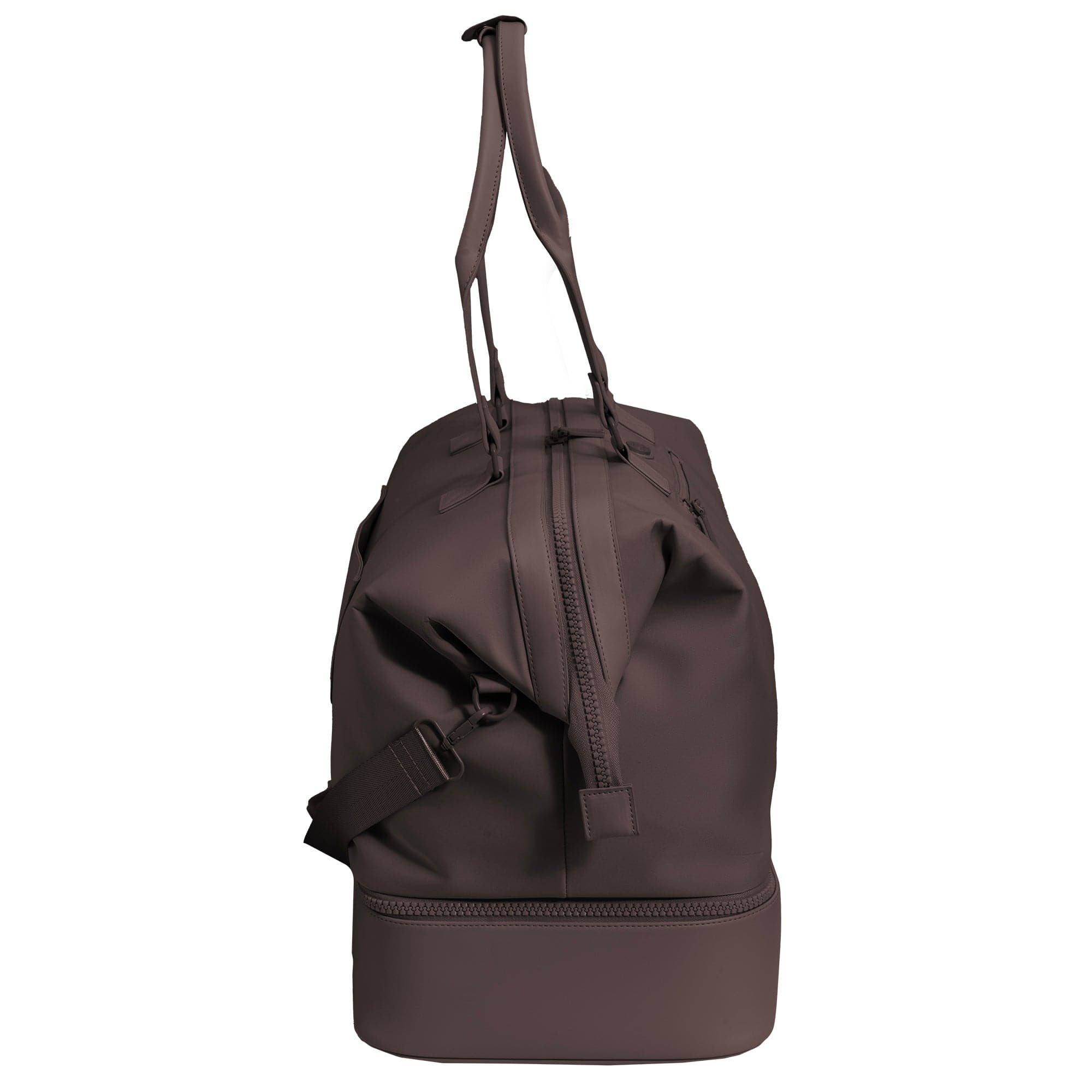 Magid - Wholesale Weekender Bag - Women's - Max Studio Sport Nylon & Faux Leather Drop Bottom Duffel Bag47