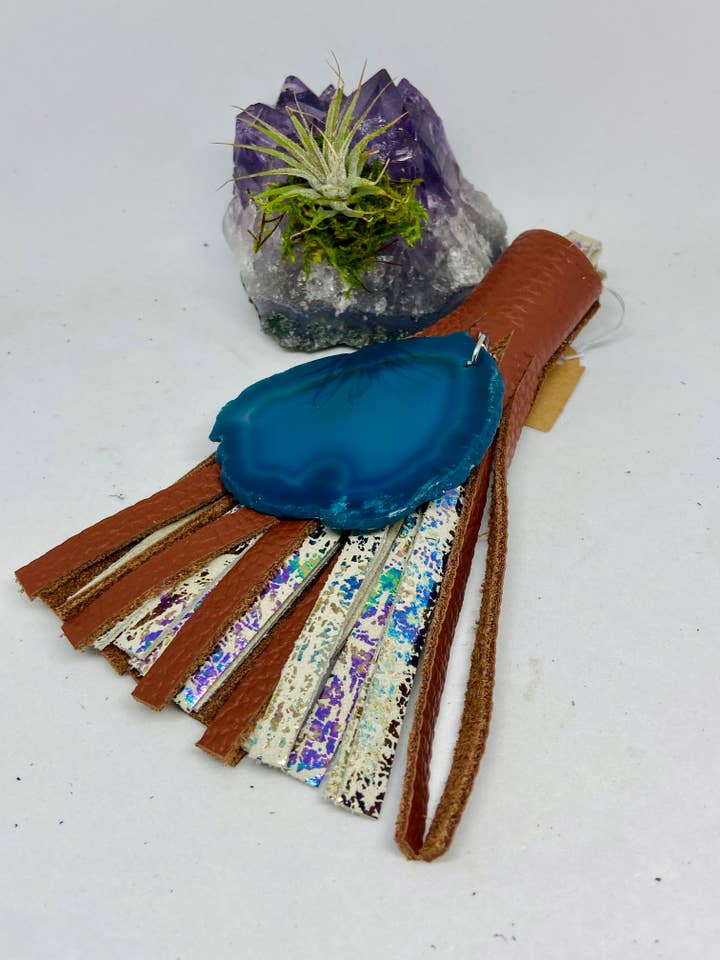 Borlas de cuero pequeñas para venta al por mayor de The Beaded Tabby