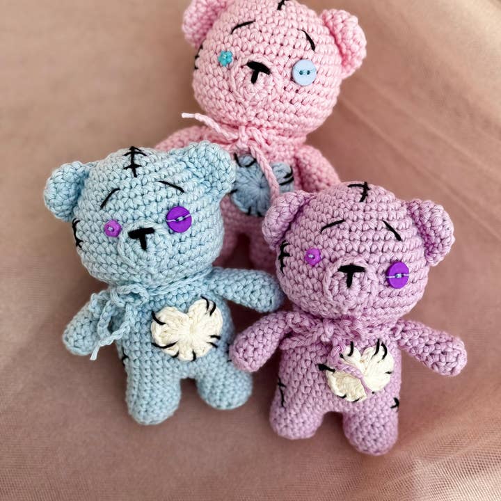 Creative World of Crafts - Wholesale Knitting/Crochet Supplies - Knitty Critters - Happy-Ween Crochet Kit - Voodoo Bear6