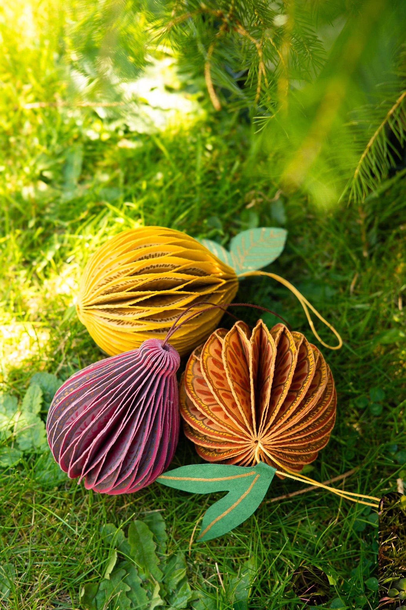 East End Press - Wholesale Ornament - Fig Honeycomb5