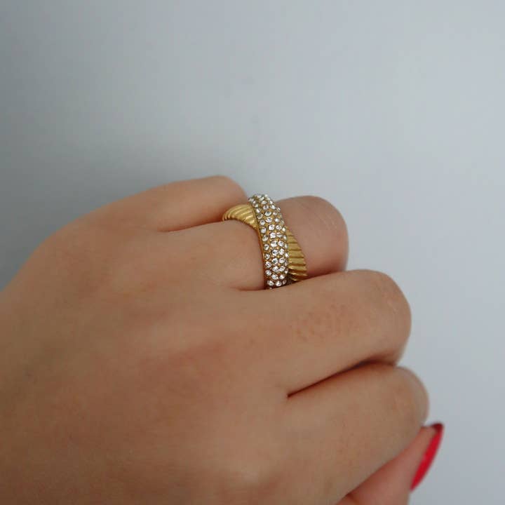 JESSA Jewelry - Wholesale Cocktail/Statement Ring - Riley Ring | Gold Pave Statement Ring