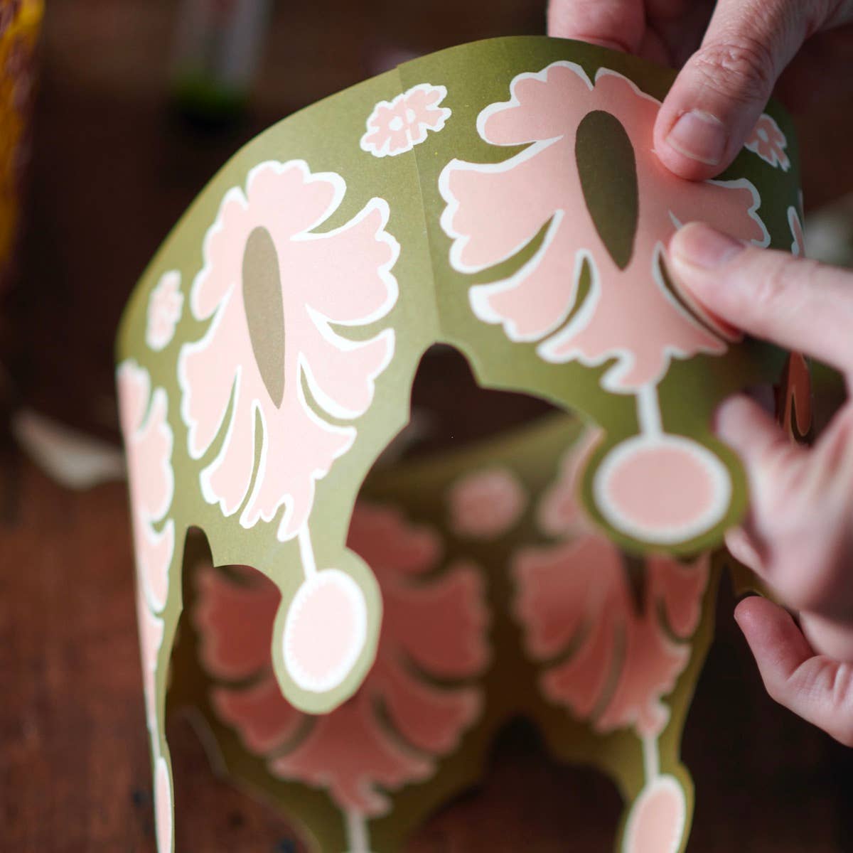 Cambridge Imprint - Vente Chapeaux/couronnes de fête - Six Couronnes4