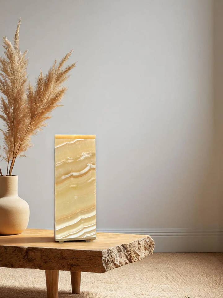 Alabasterpelarlampa för wholesale av Maison Zoe