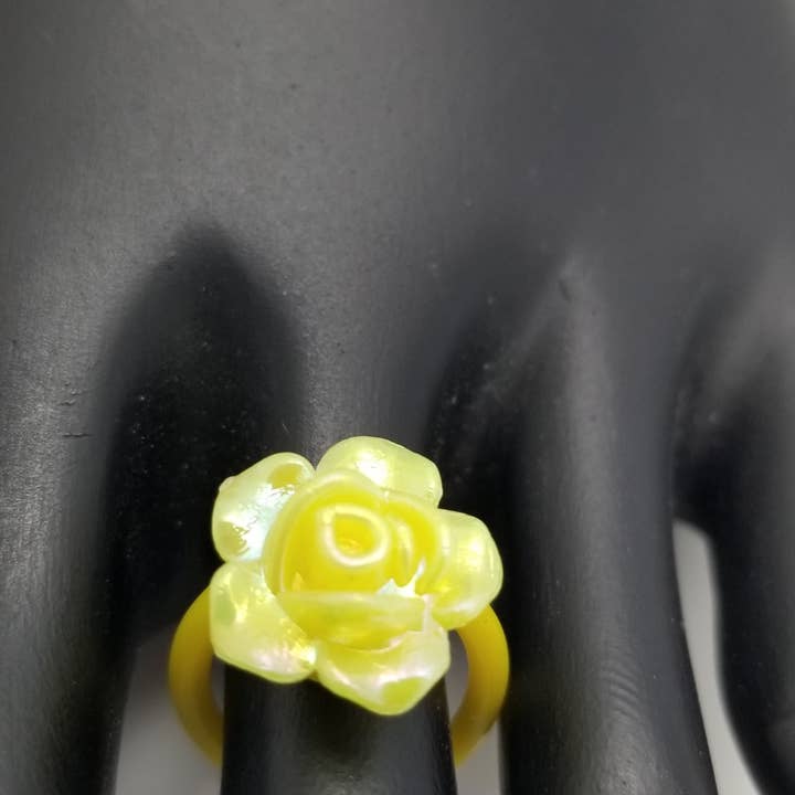 Costello International - Wholesale Toe Ring - Flower Power Adjustable Beach Toe Rings3