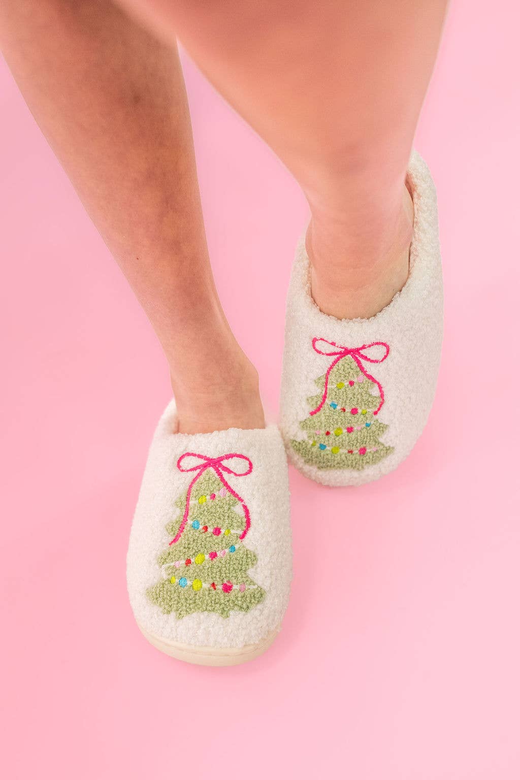 Rock Paper Scissors – wholesale Slippers – Women's – Pink Bow Christmas Tree Slippers - Adult - 4 sizes0