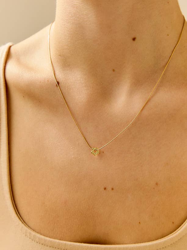 Flower Necklace for wholesale by Srta.Bolitas