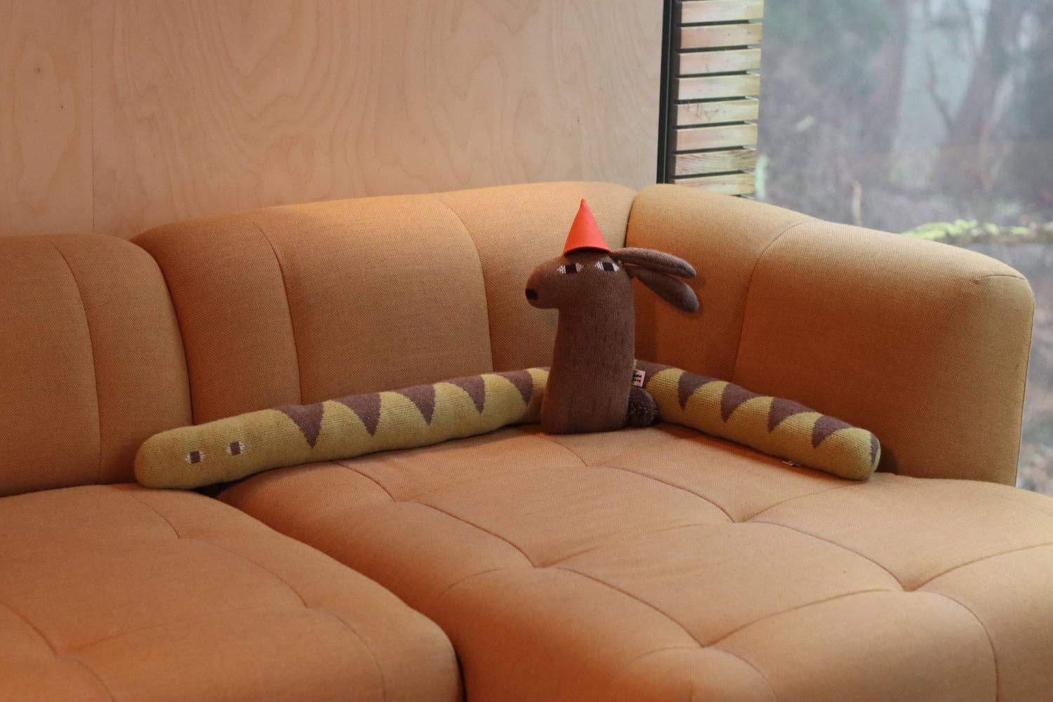 Donna Wilson – wholesale Stuffed/plush toy – Kids & baby – Jon Klassen Snake5